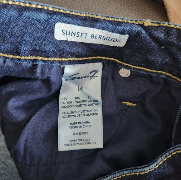Seven7 Bermuda Shorts Size 14 - Picture 3 of 4